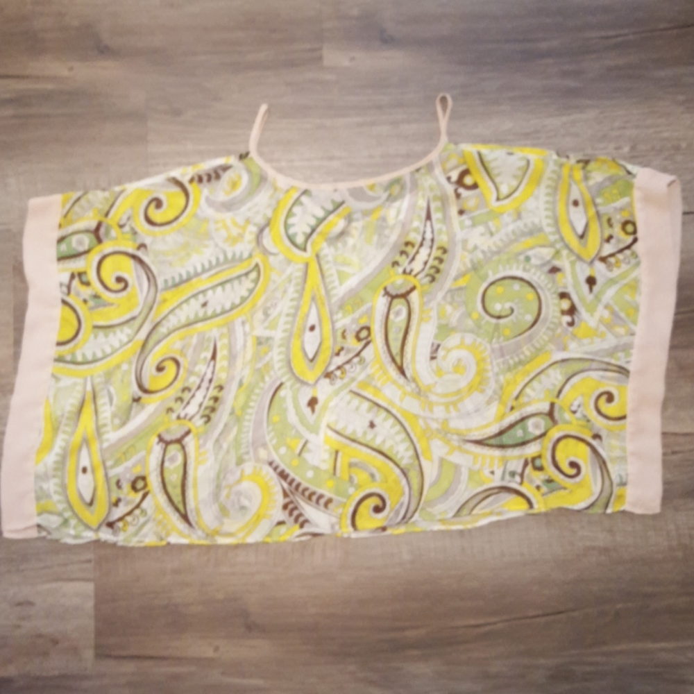 Jennifer Lopez square blouse